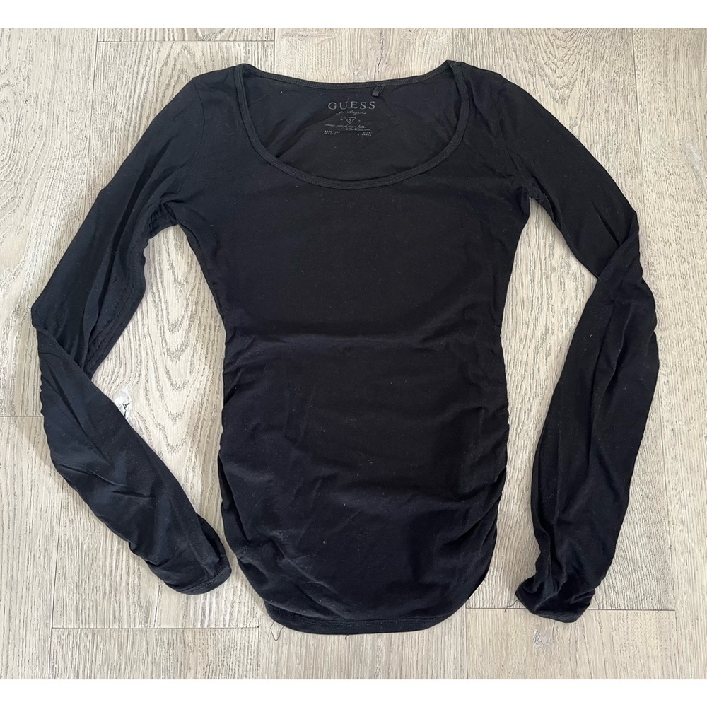 GUESS Women's Elegant Black Long Sleeve Tee
